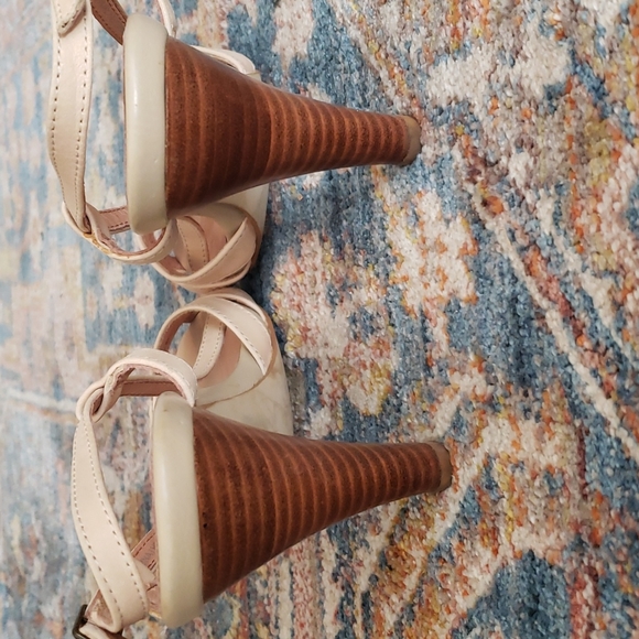 Aldo light cream beige scrappy heel sz 38 EUC - Picture 6 of 8